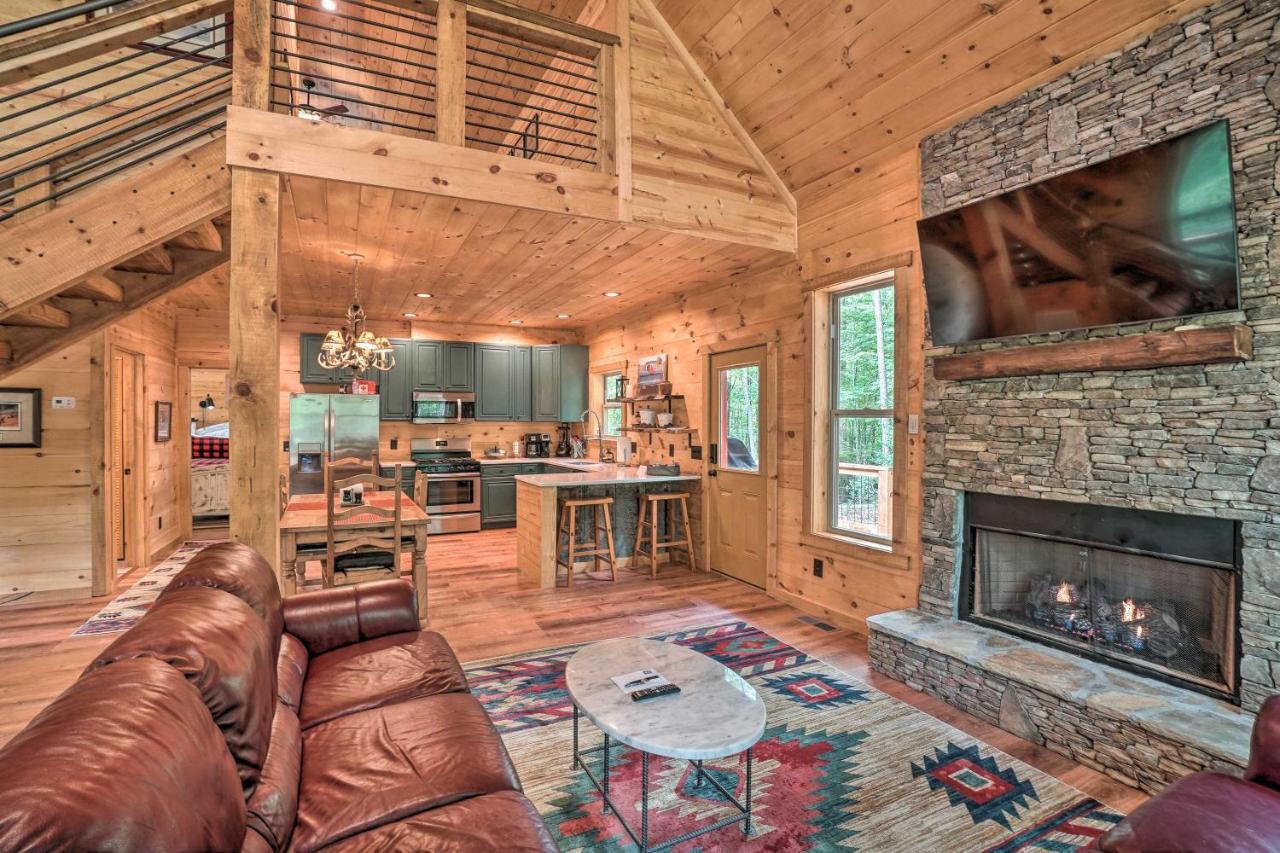 Peaceful Cabin On 3 Private Acres Deck And Fire Pit Blairsville Exterior photo