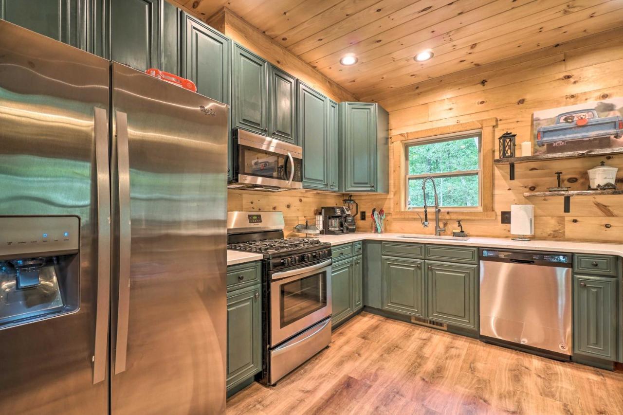 Peaceful Cabin On 3 Private Acres Deck And Fire Pit Blairsville Exterior photo